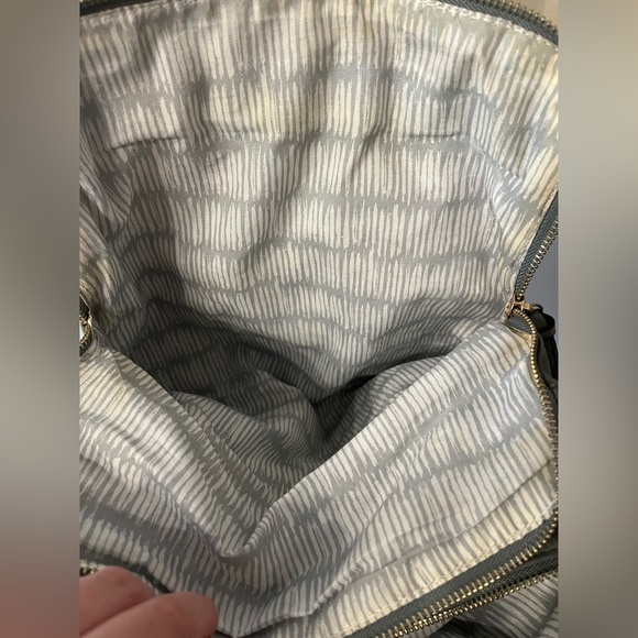 Women’s gray braided shoulder bag - Picture 9 of 15